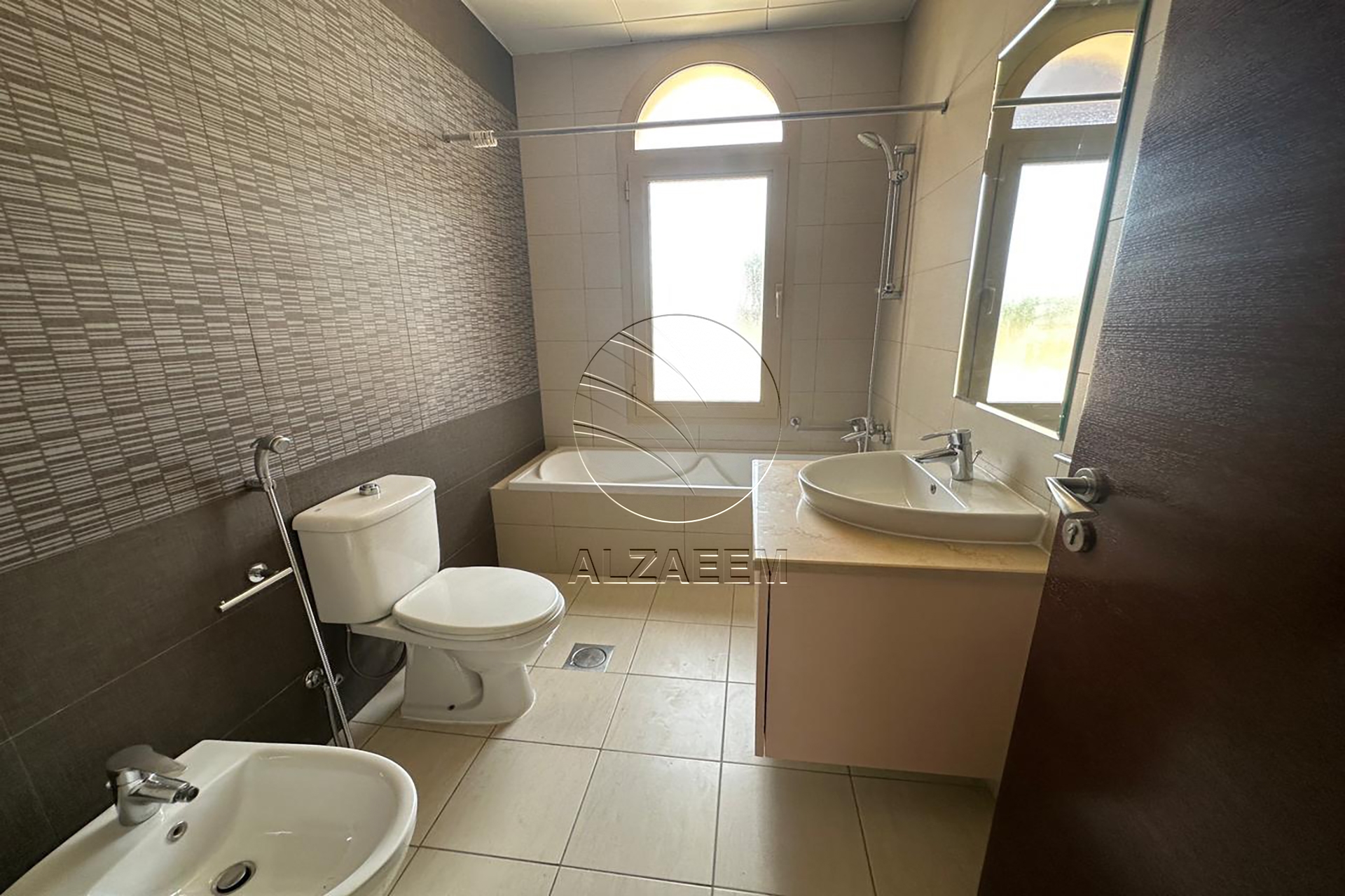 GARDENIA | 5BR MASTER+Driver Room+Maid Room+Pool