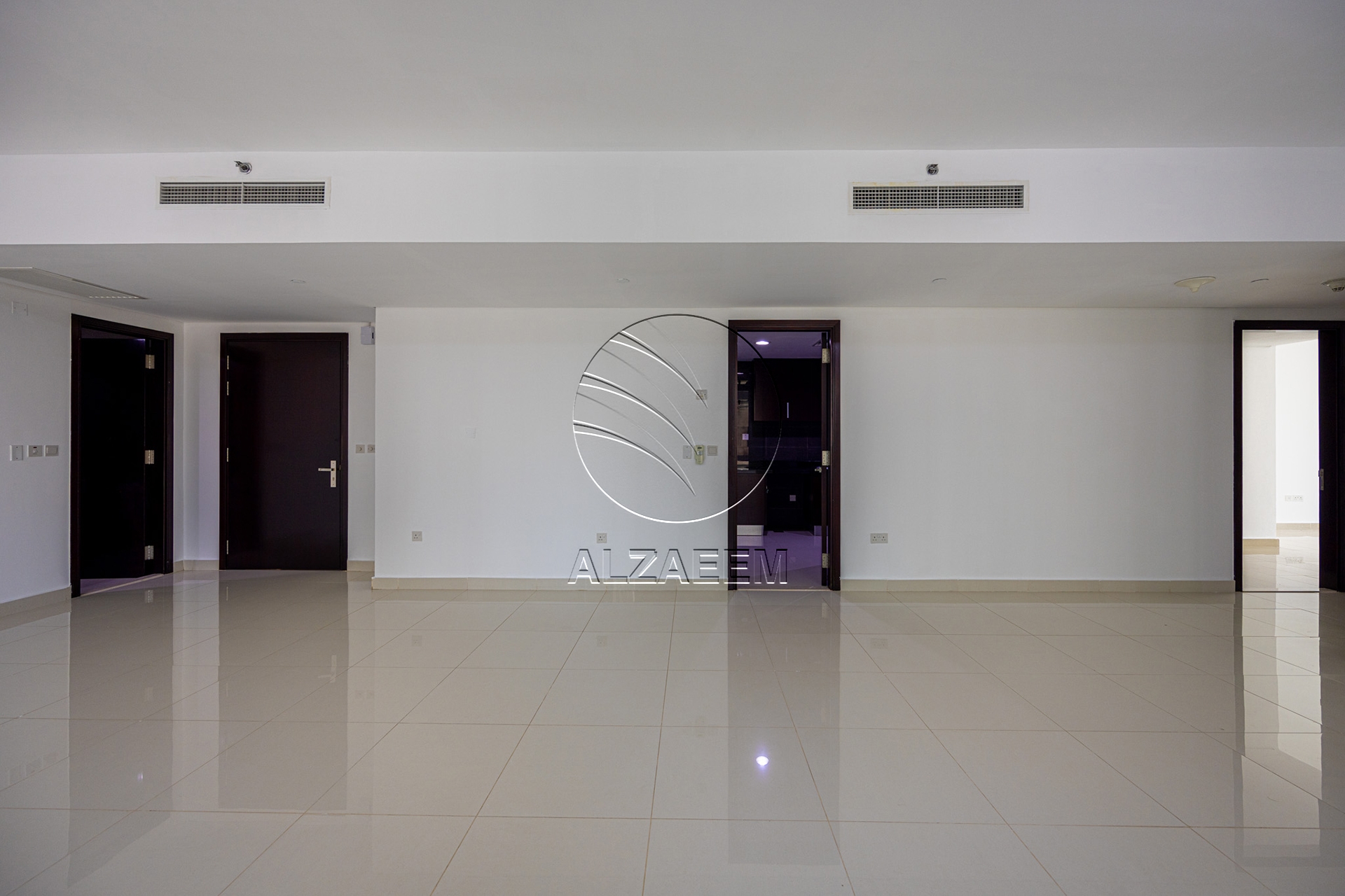 VACANT and Spacious Unit with Marina Views