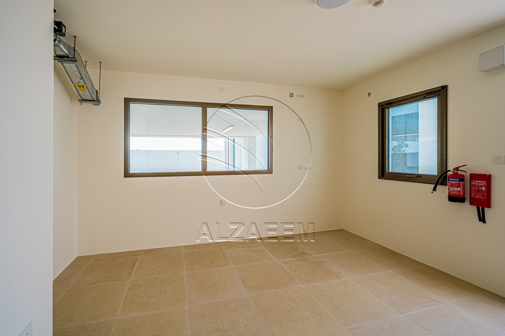 √Corner | Single Row | Big Plot Size | 5BR SELECT√