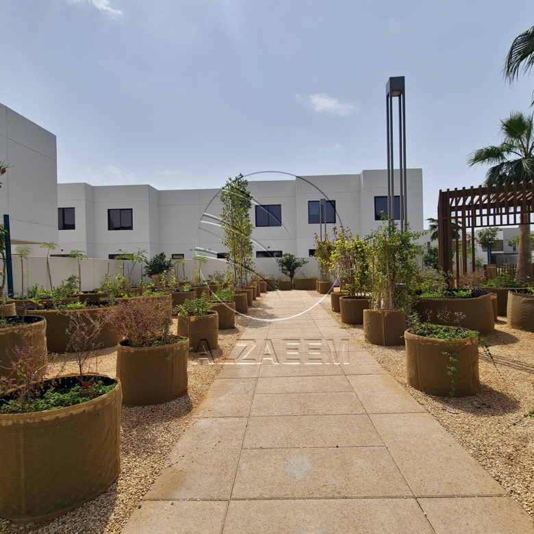 √ HOT Deal! Ready to Move | Great Location √