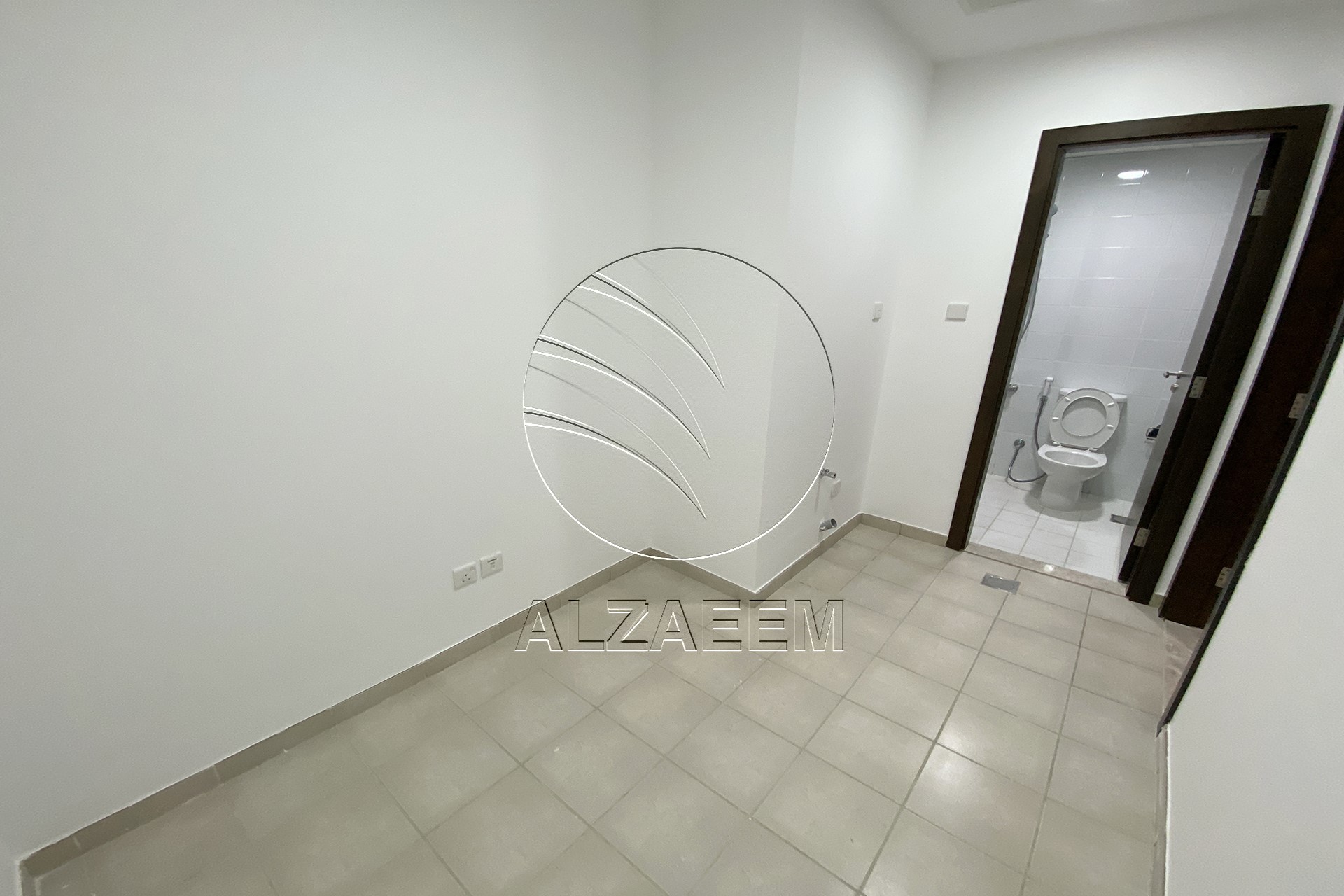 Luxury Living | 2 payment – 3+Maid | Vacant