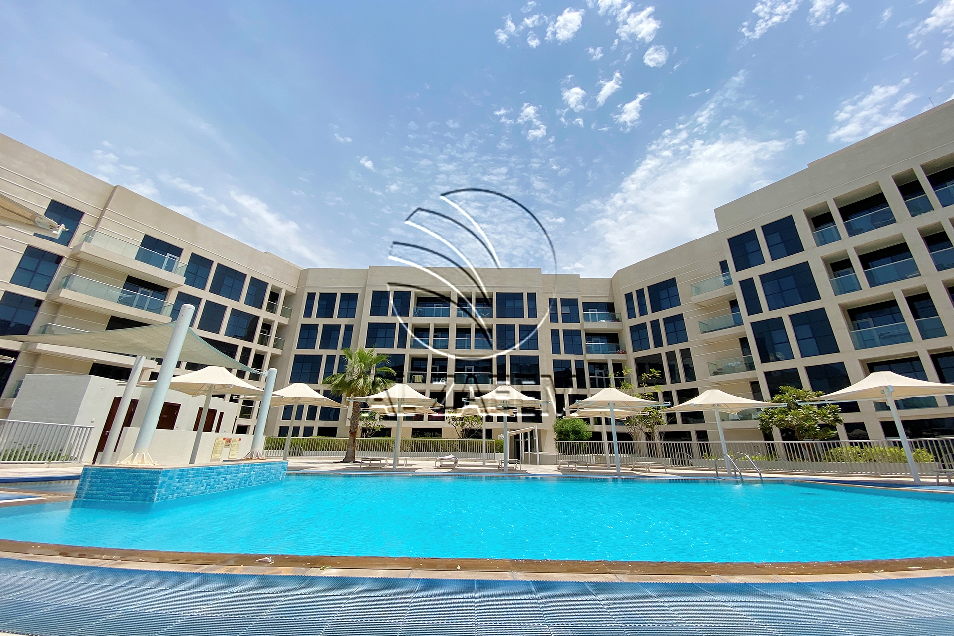 Luxury Living | 2 payment – 3+Maid | Vacant
