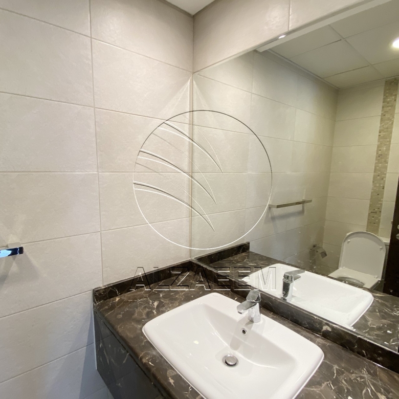 Luxury Living | 2 payment – 3+Maid | Vacant