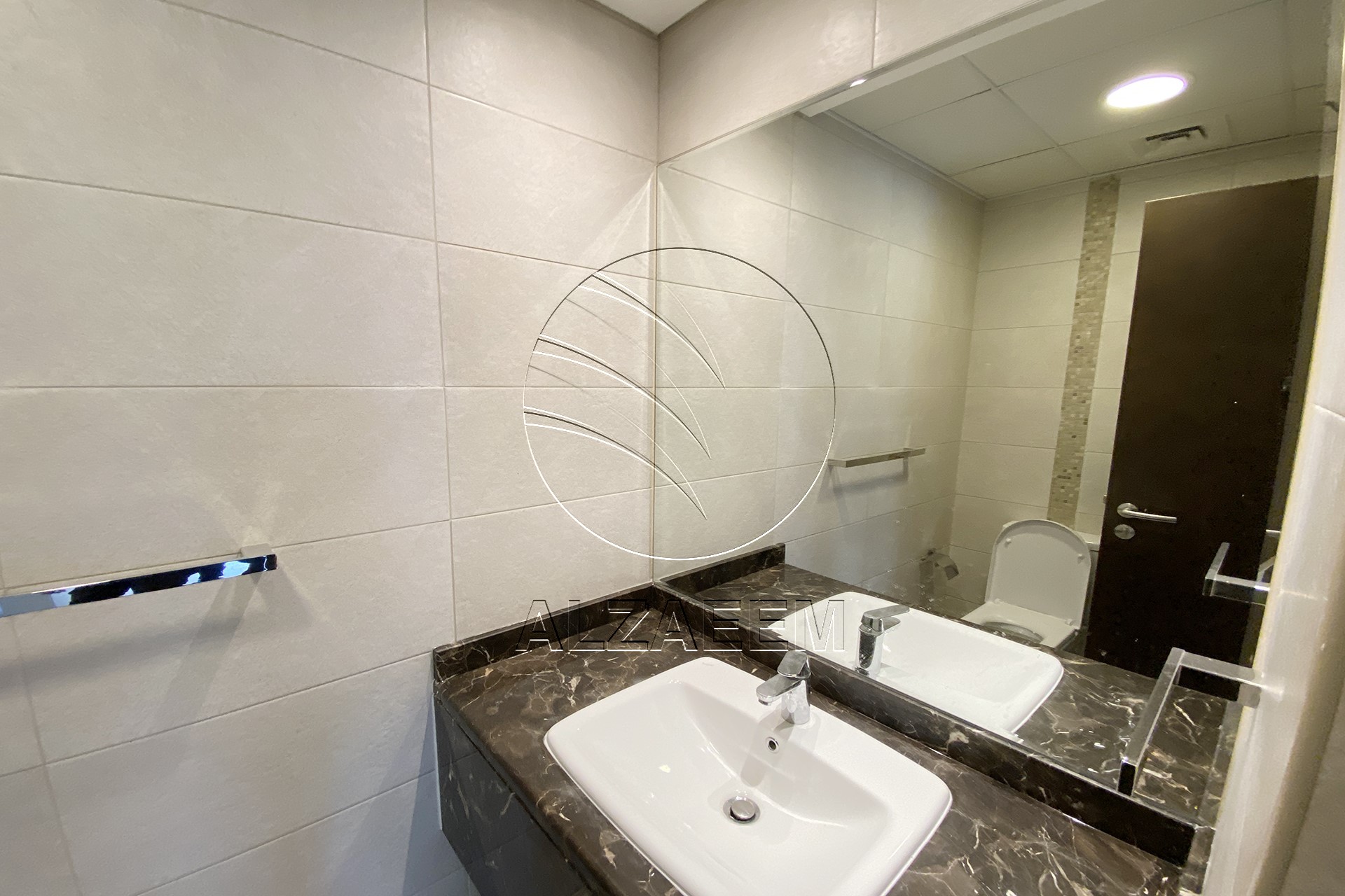 Luxury Living | 2 payment – 3+Maid | Vacant