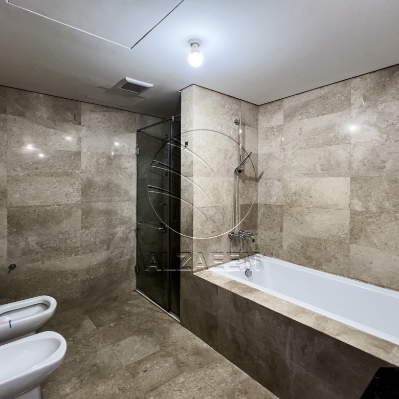 √Higher Floor | Sea View | Rented with Refund √