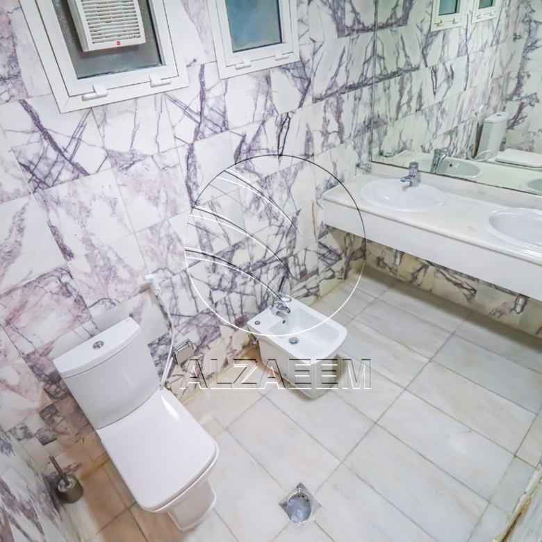 √Corner Villa | 7 Master | Majlis | 2 Kitchen√
