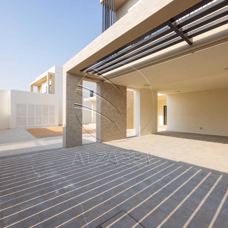 √ Single Row Villa | Golf Course View | VACANT √