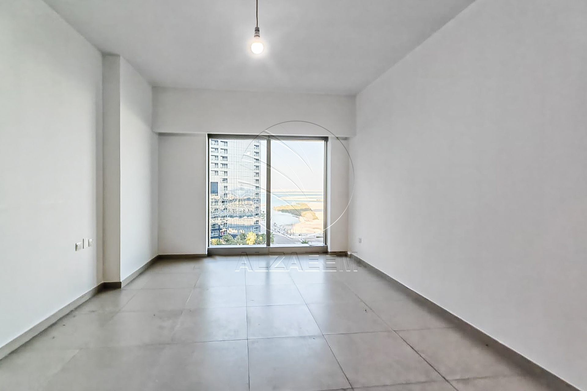 √ Rare Availability | Pool & Sea View | VACANT √
