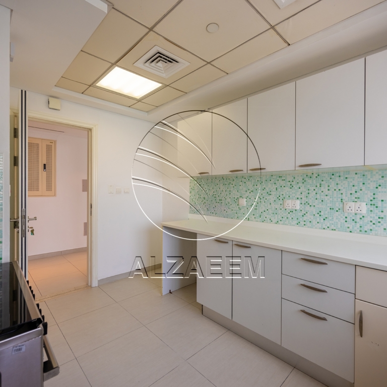 √Hot Deal! VACANT| Higher Floor | Sea View√