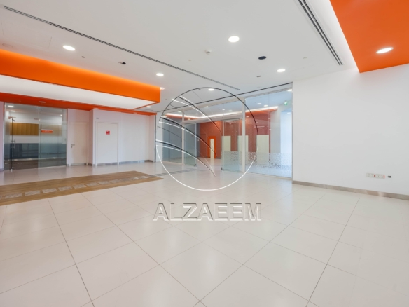 √ Fitted – Spacious Showroom| Ideal Business Location √