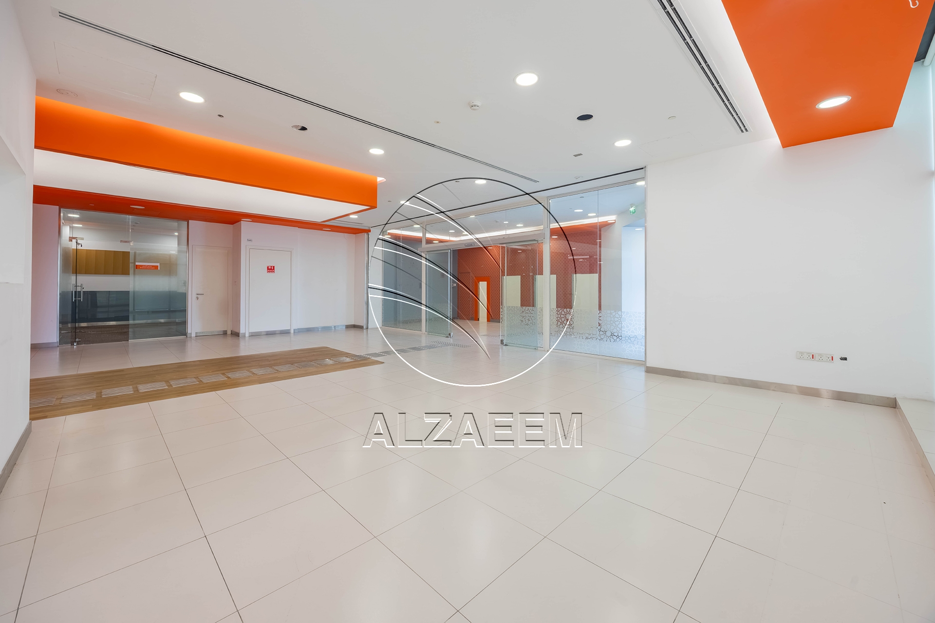 √ Fitted – Spacious Showroom| Ideal Business Location √