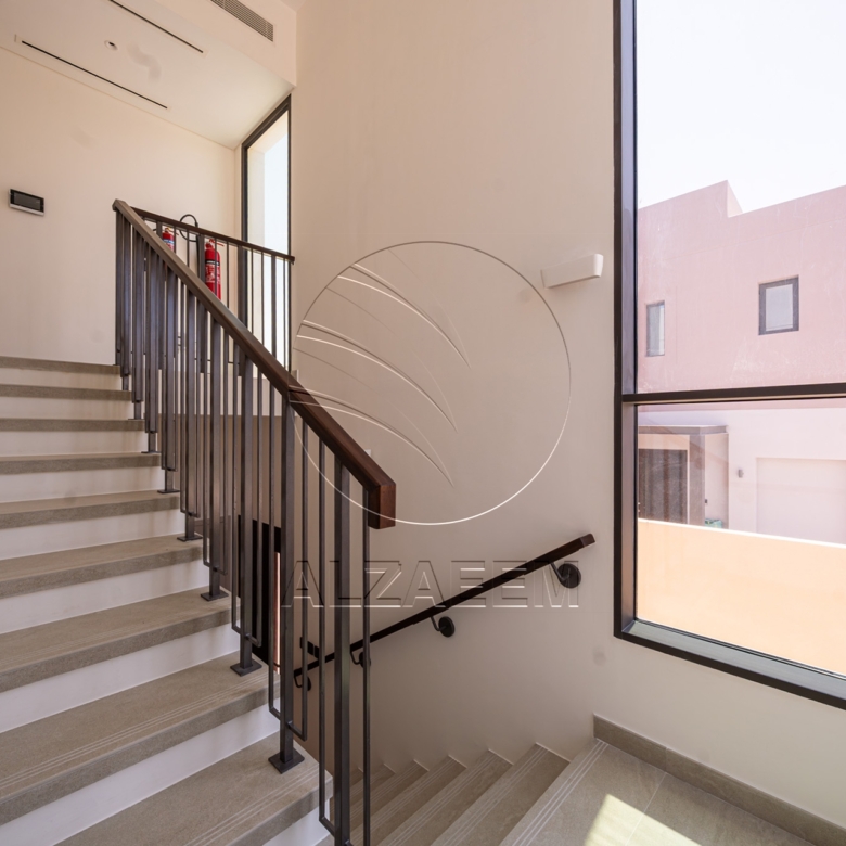 √EXCLUSIVE! | Spacious Plot! Prime Location√
