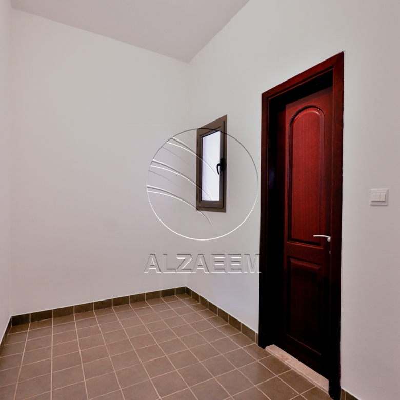 √ Big Terrace | 4BR Large Type | Upcoming √