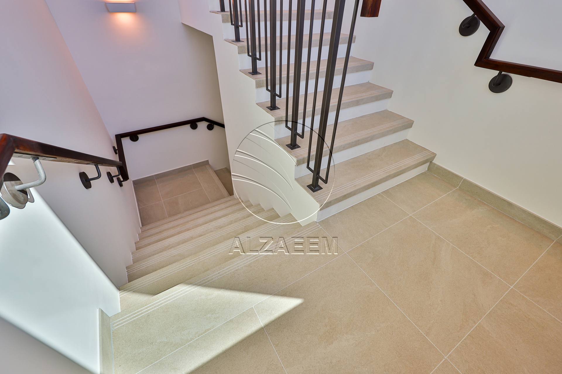 √Single Row End Villa | Steps away from the Park√