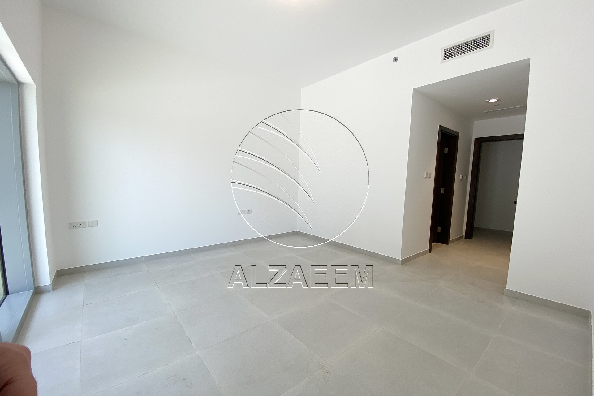 Luxury Living | 2 payment – 3+Maid | Vacant