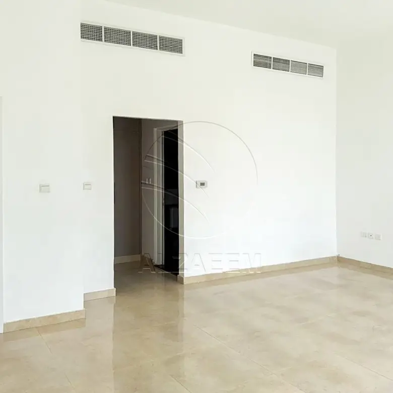 √Classic Stand Alone Villa | Near Al Ghadeer Park√