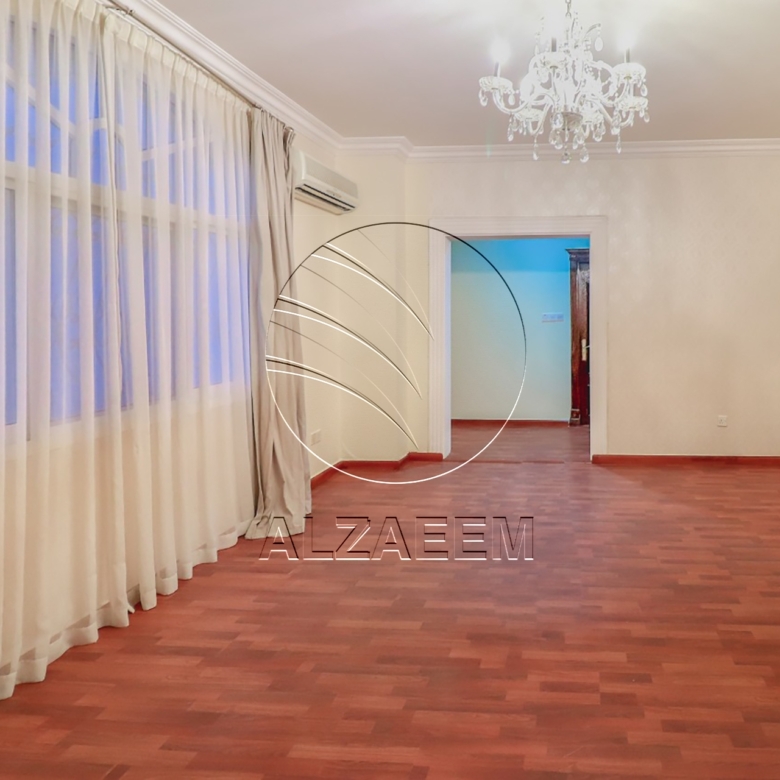 √Corner Villa | 7 Master | Majlis | 2 Kitchen√