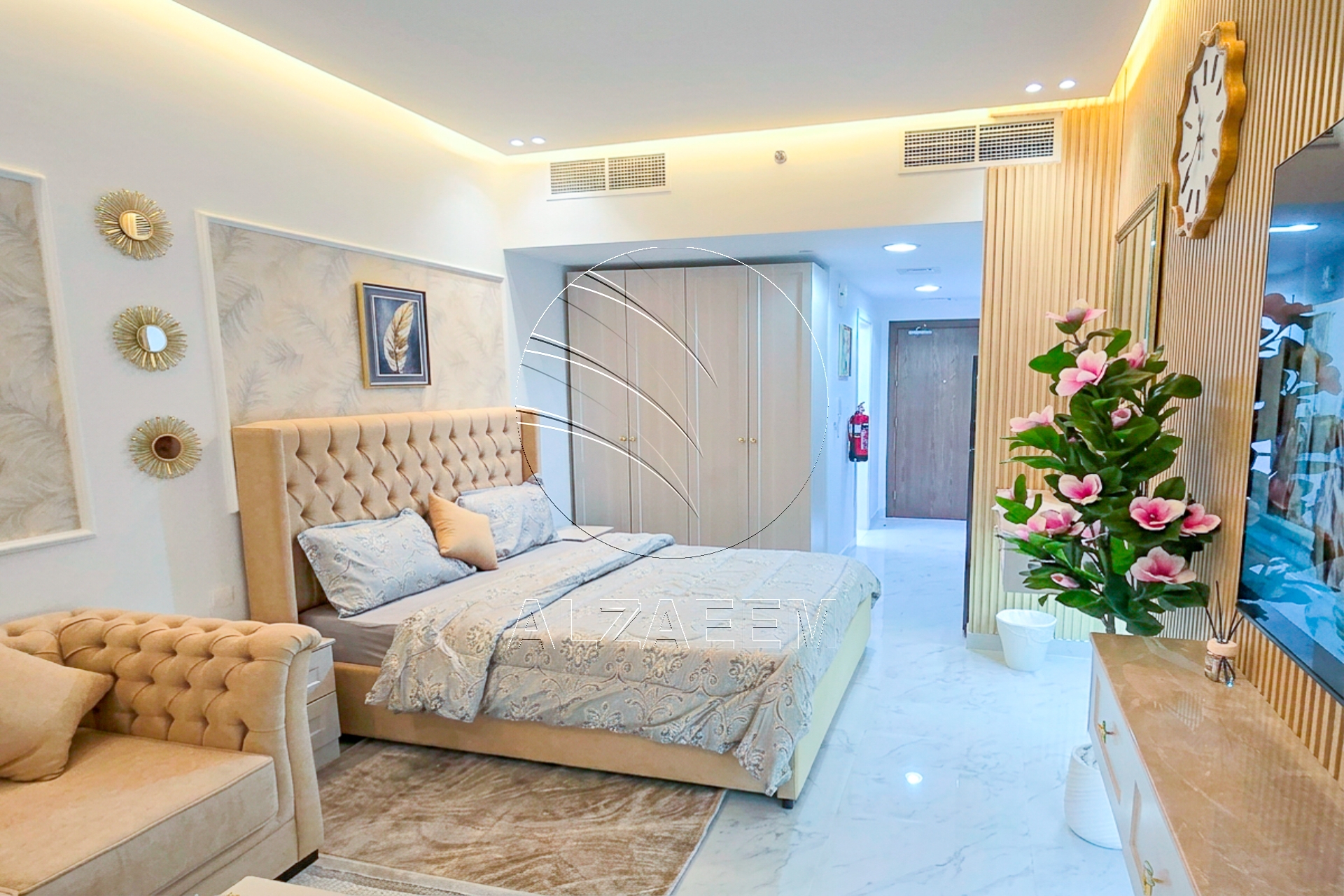 √VACANT | Fully Furnished Studio | Mid Level √