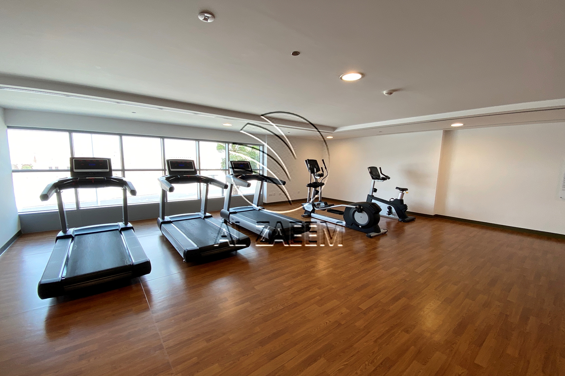 Luxury Living | 2 payment – 3+Maid | Vacant