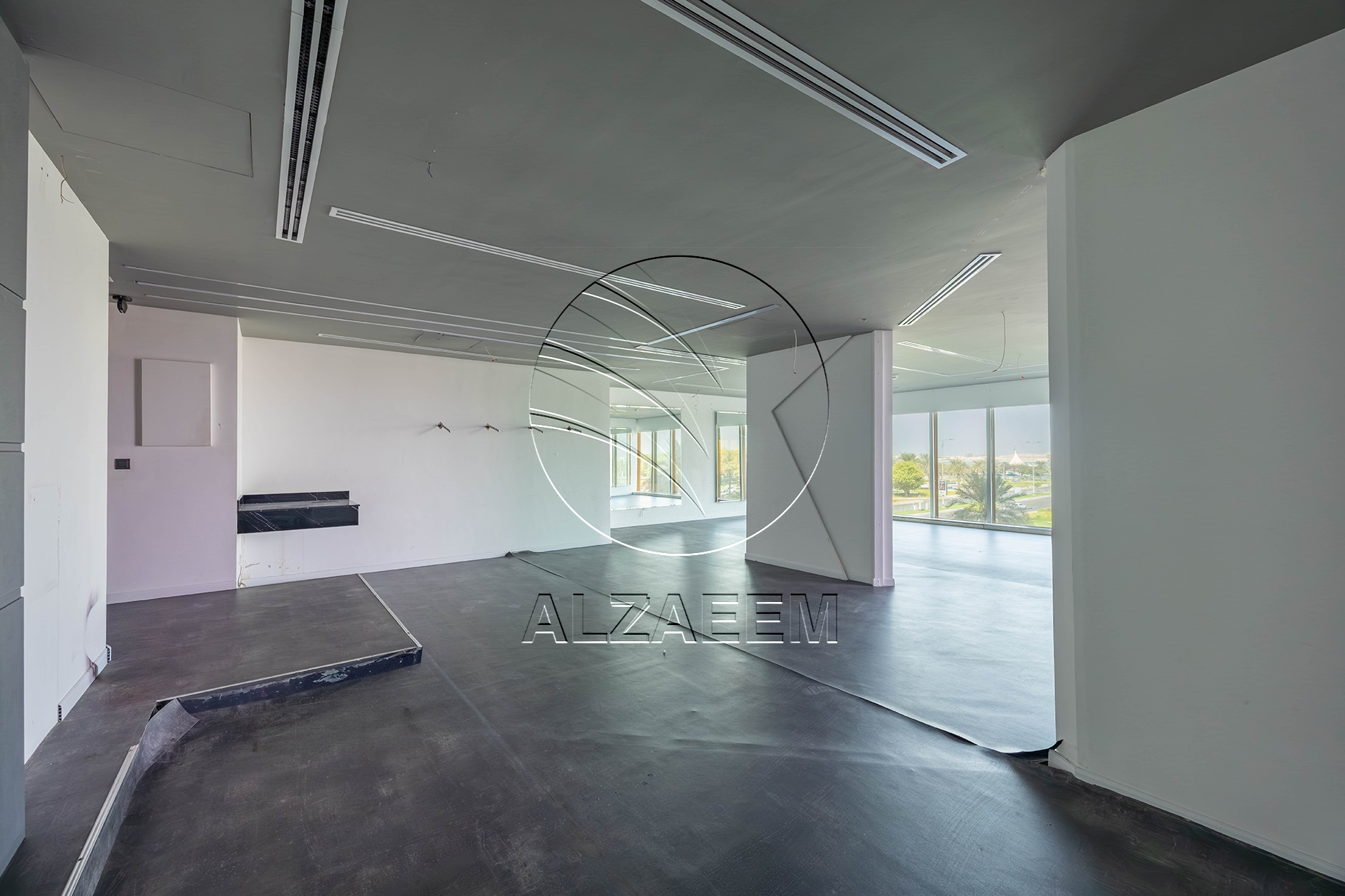 √ Fitted – Spacious Showroom| Ideal Business Location √