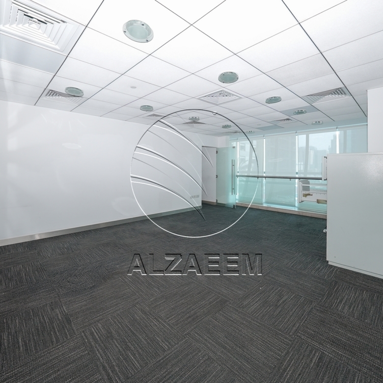 √Prime Showroom+Basement + 2 Mezzanine Levels √