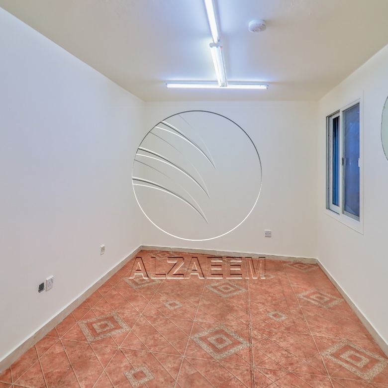 √Corner Villa | 7 Master | Majlis | 2 Kitchen√