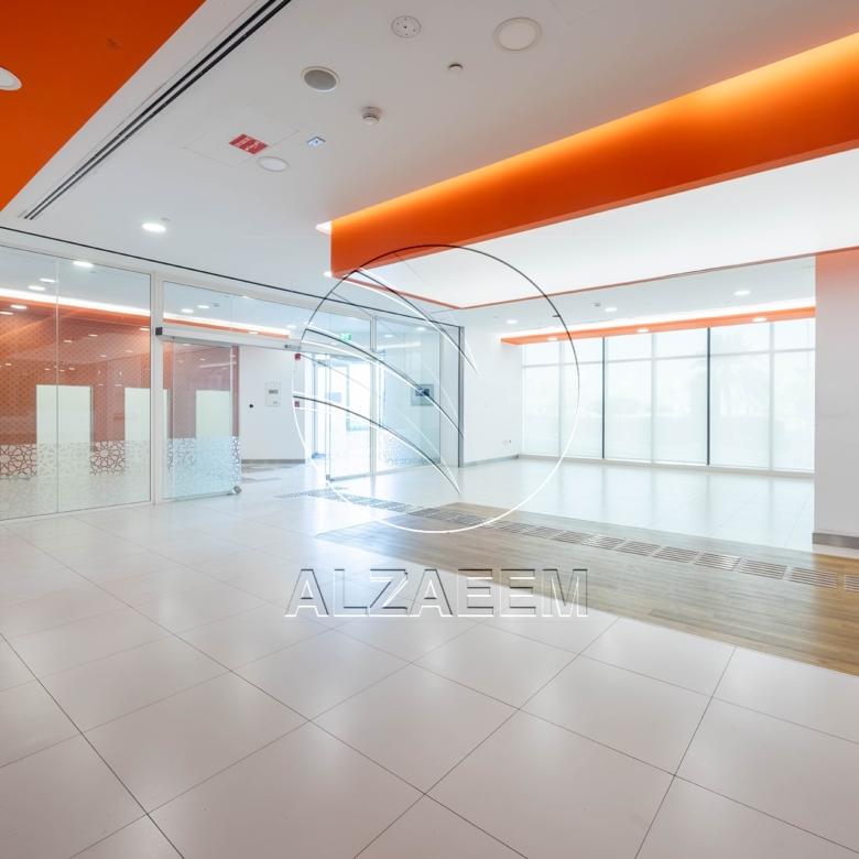 √ Fitted – Spacious Showroom| Ideal Business Location √