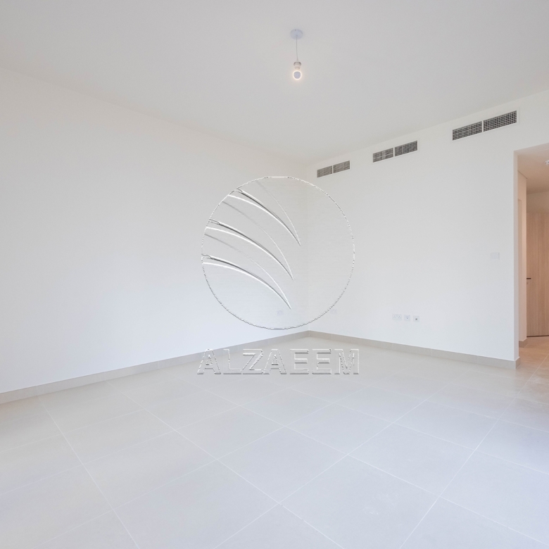 √ HOT! LANDSCAPED ! Prime Location | BIG PLOT √