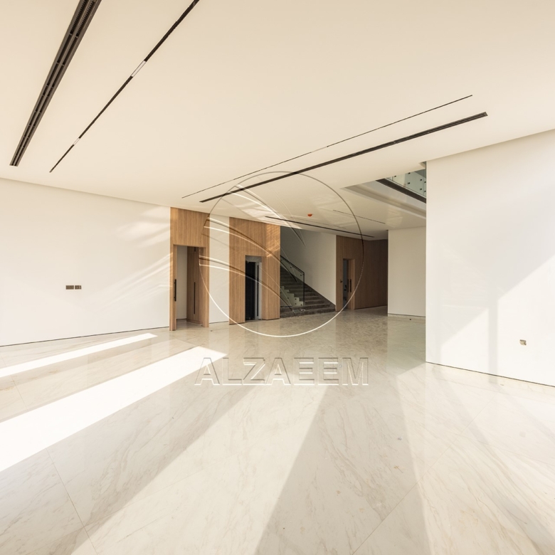 √Private Pool | High Ceiling | 654 SQM PLOT√