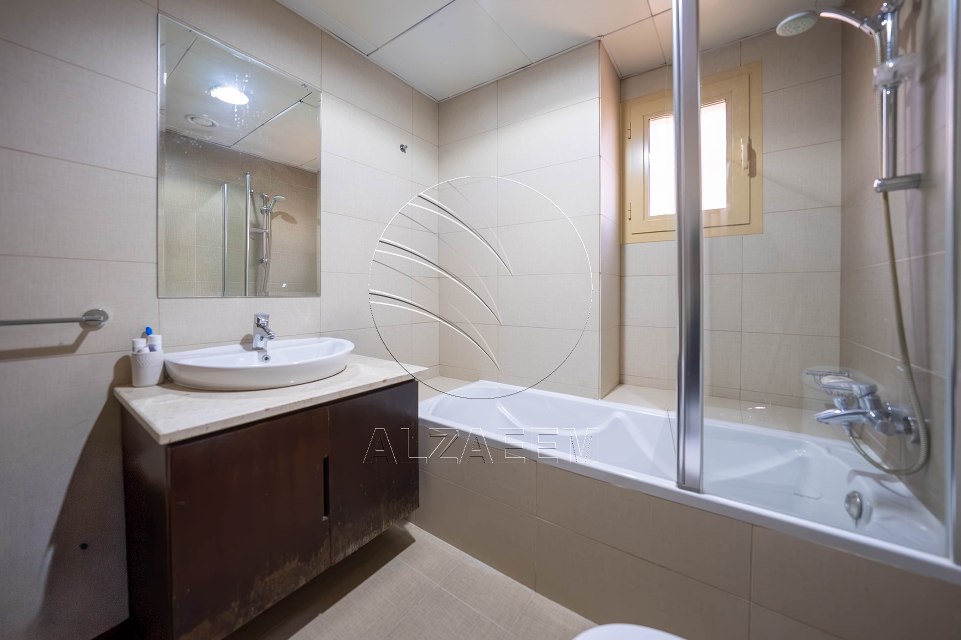 Single Row | Upgraded 5BR Villa | Pool and Garden