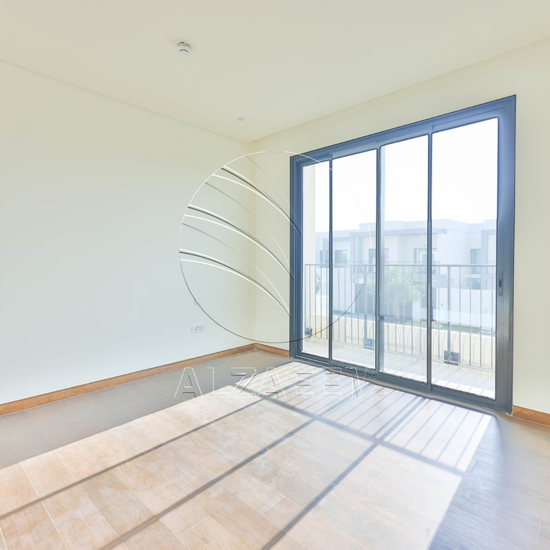 √ Single Row Villa | Golf Course View | VACANT √