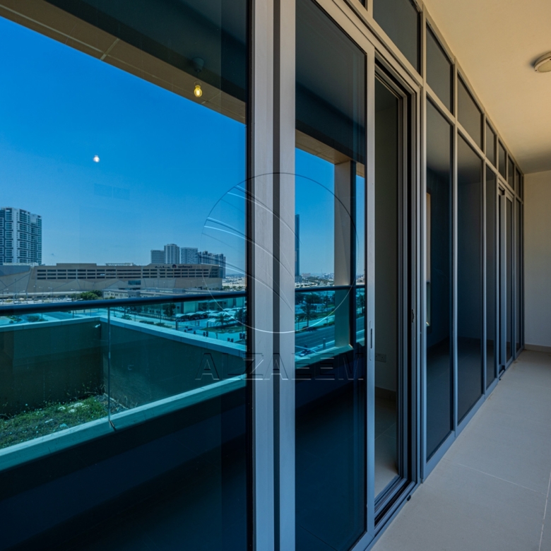 Vacant| Middle floor – Road View | Prime Location