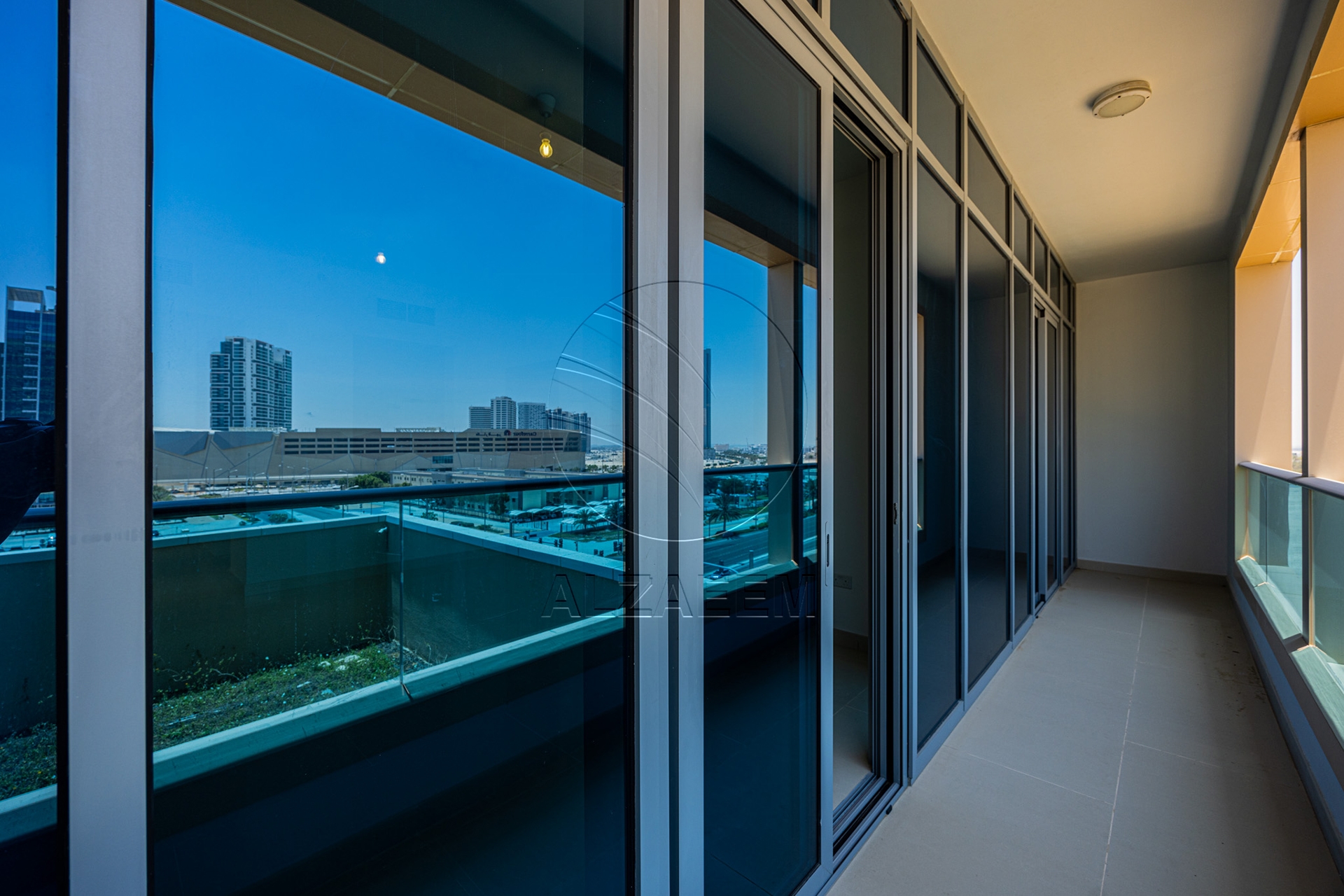 Vacant| Middle floor – Road View | Prime Location