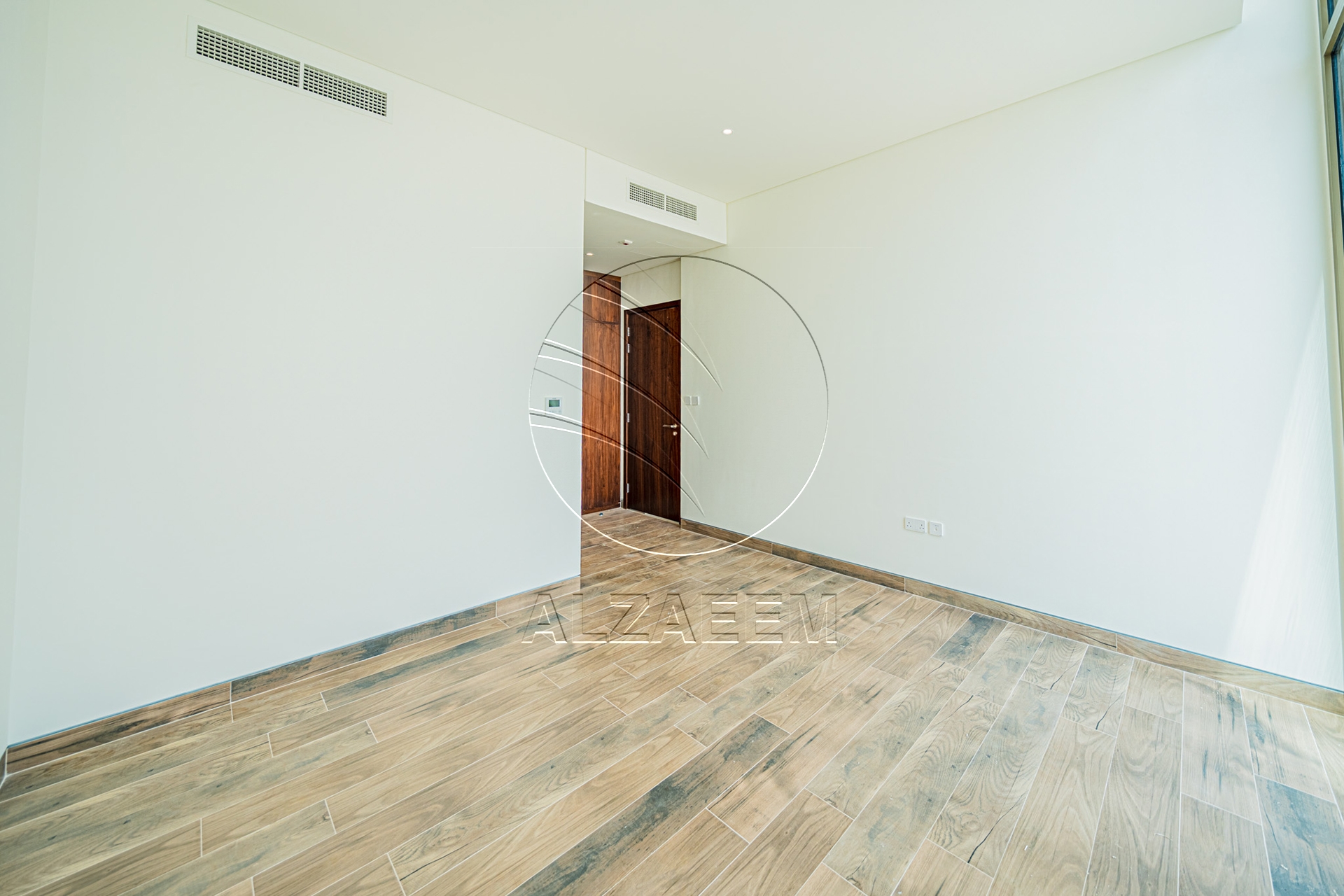 √Corner | Single Row | Big Plot Size | 5BR SELECT√