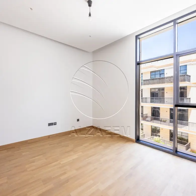 √Spacious Unit | Premium Location | Move-in Ready√