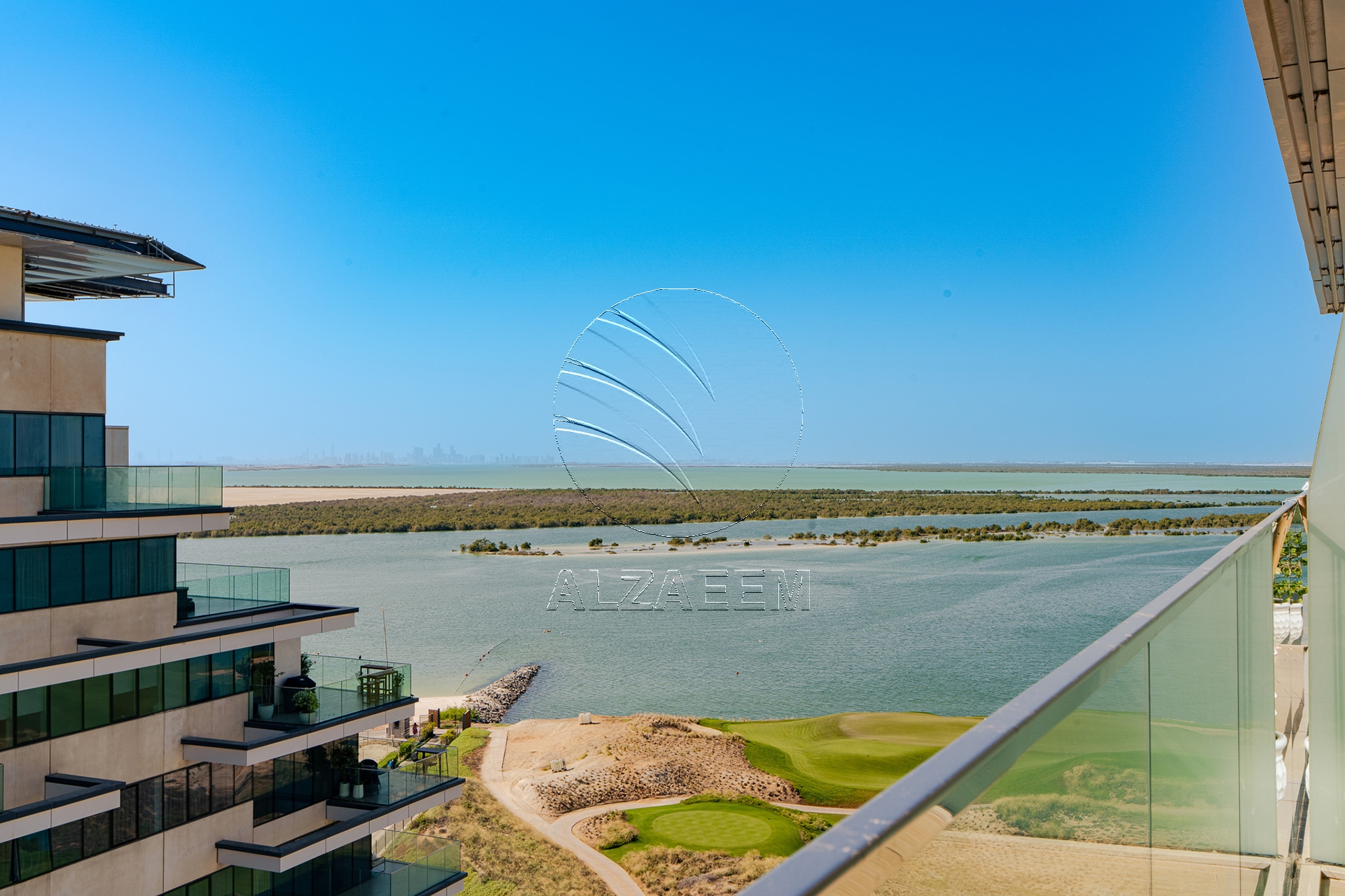 VACANT!High Floor Furnished 2BR+M | Golf+Sea Views