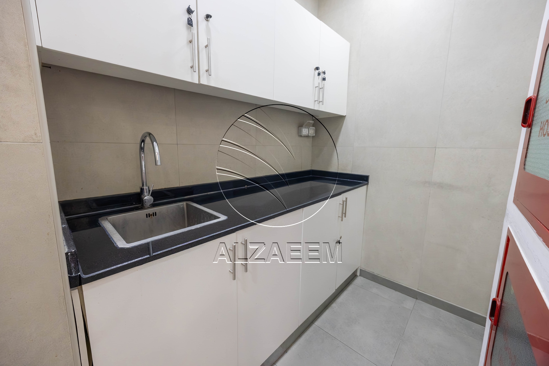 √ Fitted – Spacious Showroom| Ideal Business Location √
