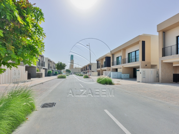 √ Near Community | Type 3Y | Move-in Ready √