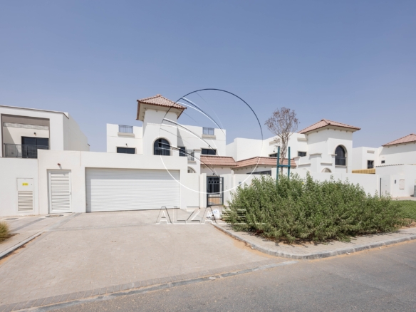 √HOT DEAL! Upgraded Single Row Villa | Vacant √