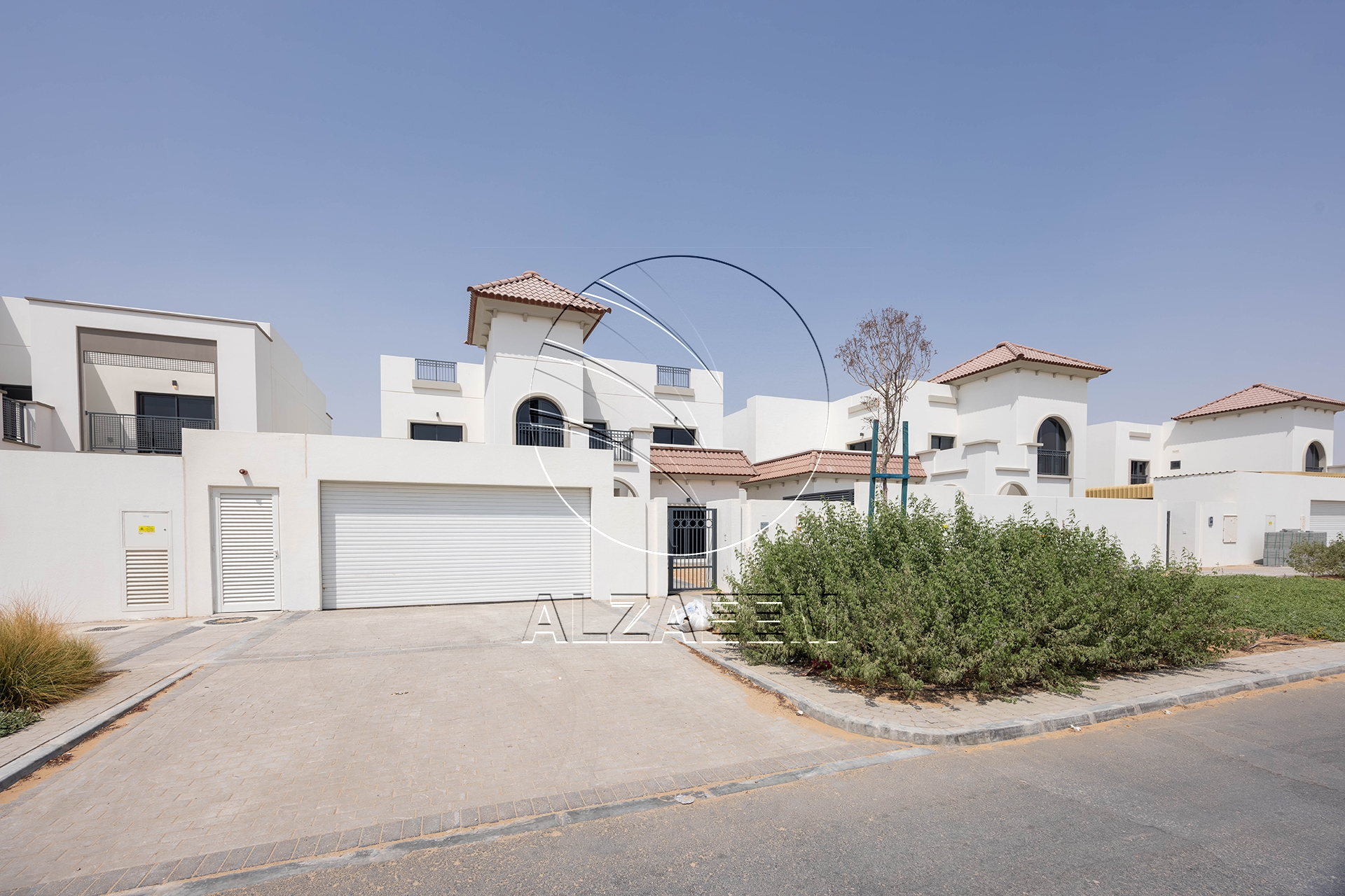 √HOT DEAL! Upgraded Single Row Villa | Vacant √