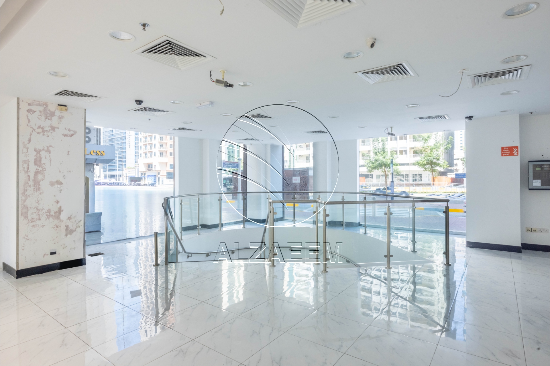 √SHOWROOM | Ideal Space for Retail Business√