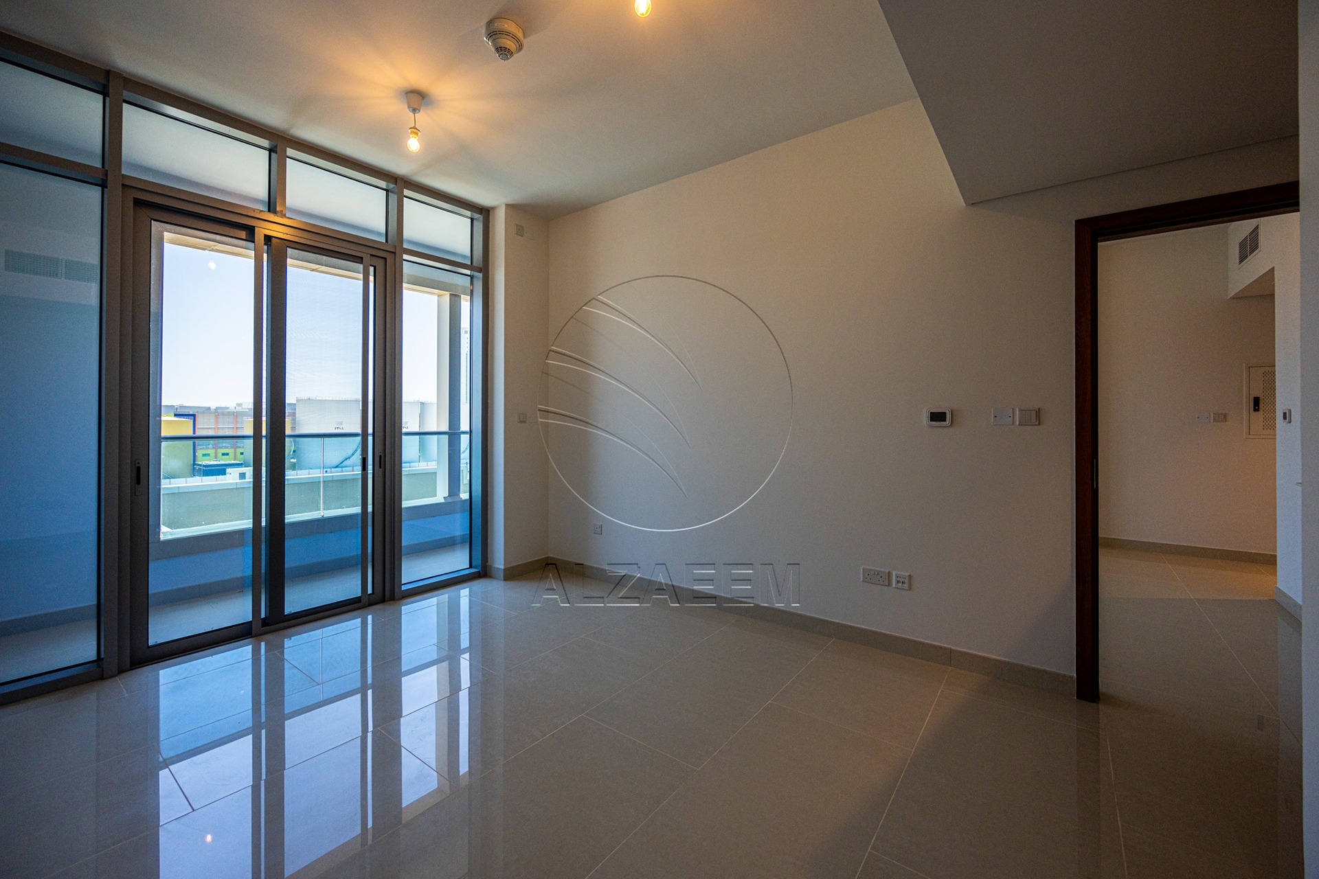 Vacant| Middle floor – Road View | Prime Location