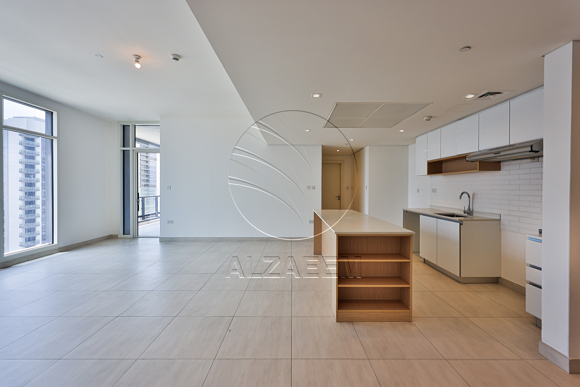 Vacant CORNER 3BR+Maid | Sea View | Higher Level
