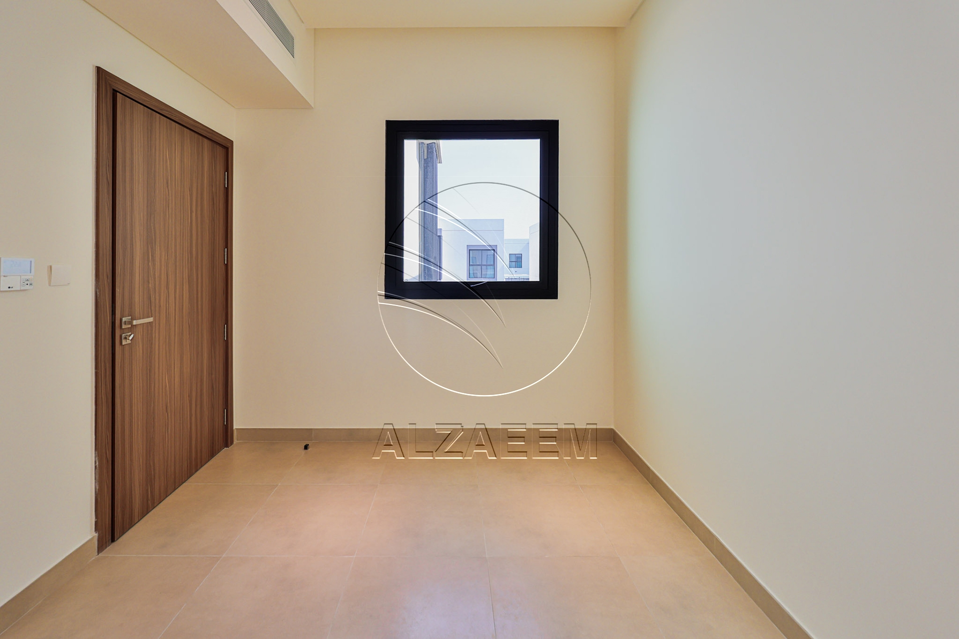 √ HOT! Single Row TH Near Community Center √