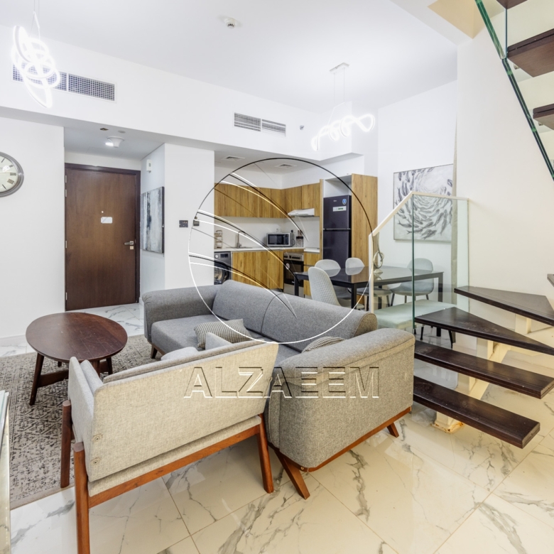 √ Furnished! 3 Payments | Semi-Corner Duplex √