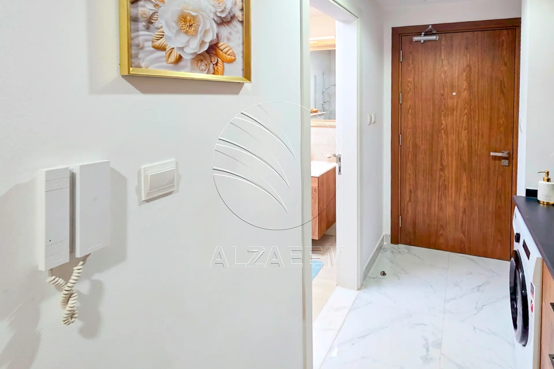 √VACANT | Fully Furnished Studio | Mid Level √