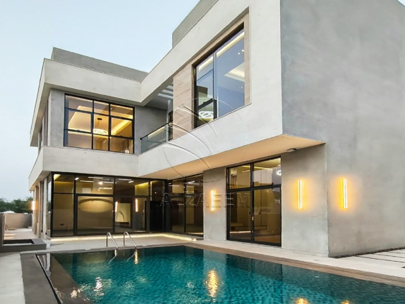 √ Corner Villa| Smart Home | Pool | Near the Sea √