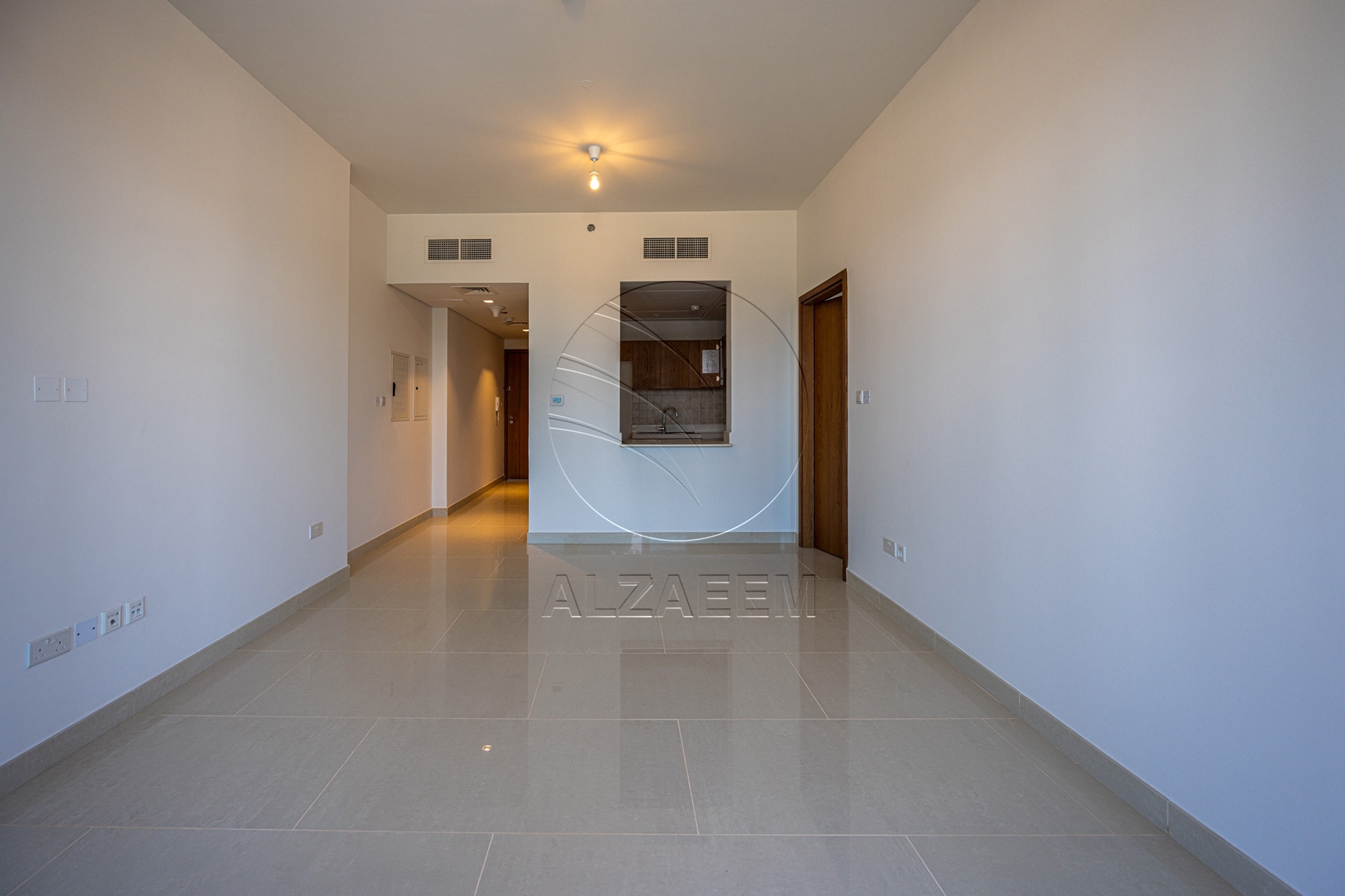 Vacant| Middle floor – Road View | Prime Location