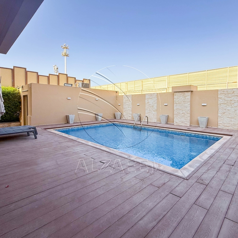 Single Row | Upgraded 5BR Villa | Pool and Garden