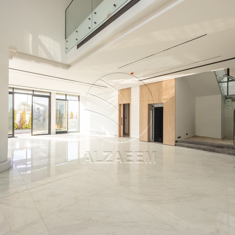 √Private Pool | High Ceiling | 654 SQM PLOT√